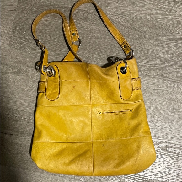 B Makowsky Yellow Leather Tote Bag Have Some Damage - Picture 8 of 10